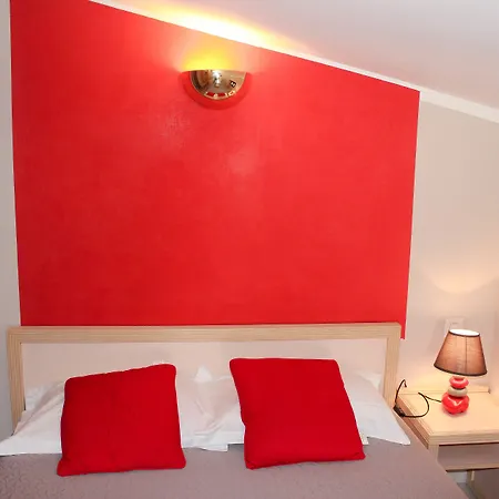 Restaurant U Santa Maria Hotell Olmeto (Corsica)