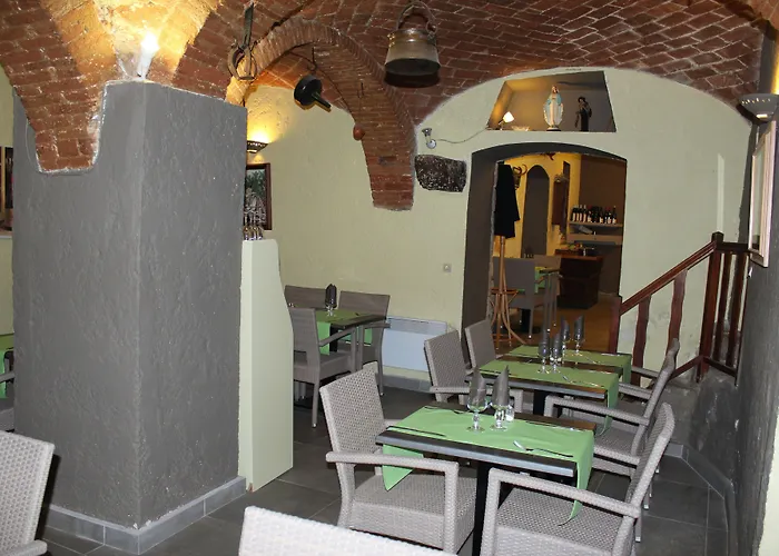 Hotell Restaurant U Santa Maria Olmeto (Corsica)